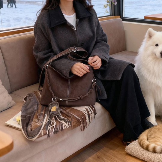Damen Beuteltasche mit geflochtenem Detail und elegantem Kettenanhänger Nord Taschen