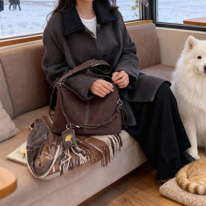 Damen Beuteltasche mit geflochtenem Detail und elegantem Kettenanhänger Nord Taschen