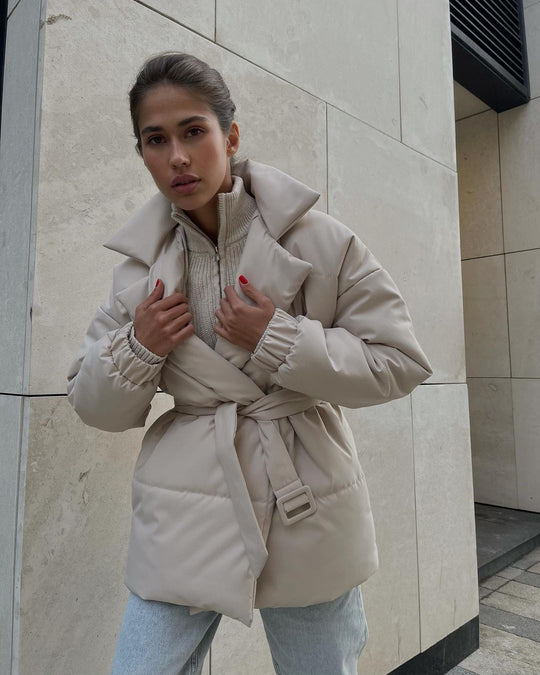 Damen Wattierte Taillierte Steppjacke mit Gürtel und Kapuze Nord Taschen