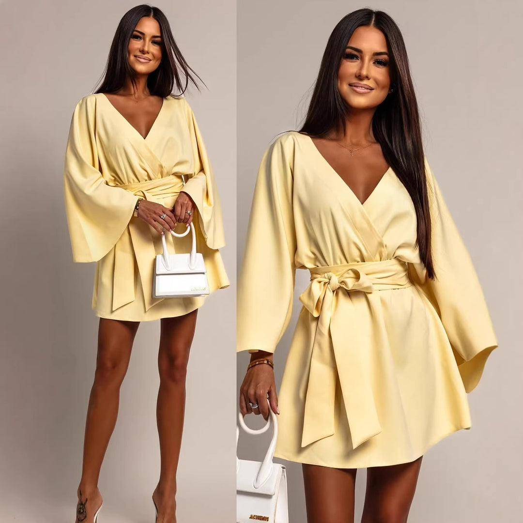 Damen Wickel-Minikleid mit Kimonoärmeln und Taillengürtel Nord Taschen