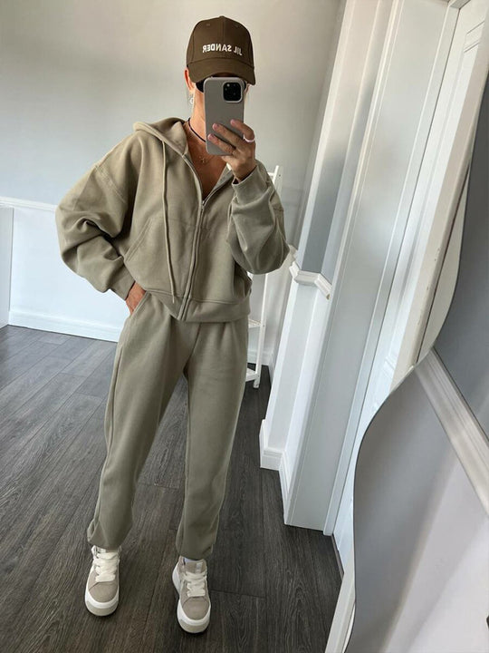 Damen lässiges Kapuzen-Sweatshirt und Jogginghose Set in Oversize-Passform mit Reißverschluss und Kängurutasche Nord Taschen