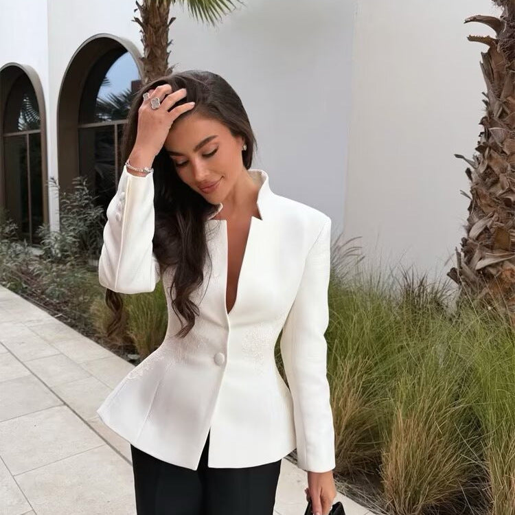 Damen Taillierter Blazer mit Stehkragen und floraler Stickerei Nord Taschen