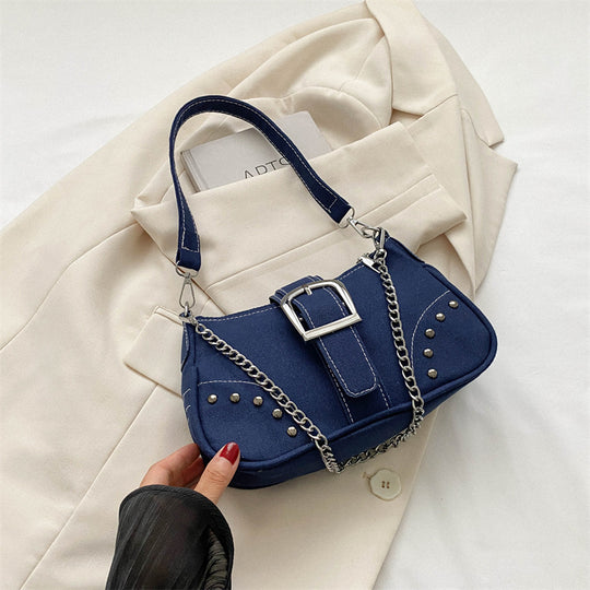 Damen modische Umhängetasche mit dekorativem Kettenriemen und stylischem Verschluss Nord Taschen