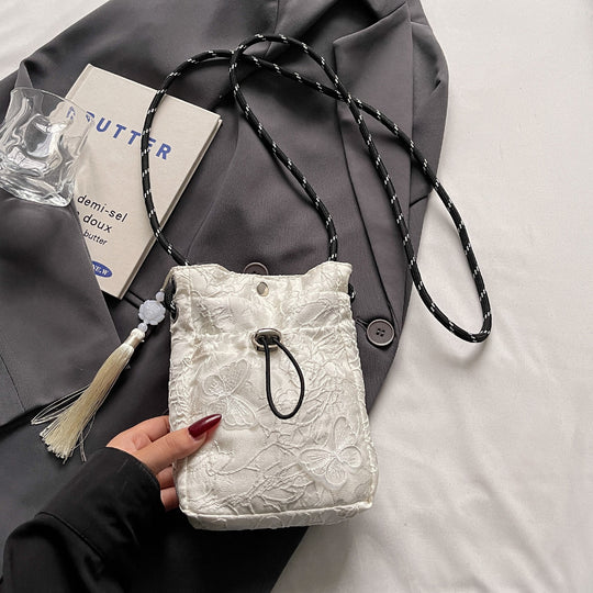 Damen Umhängetasche mit aufwendiger Stickereiarbeit Nord Taschen