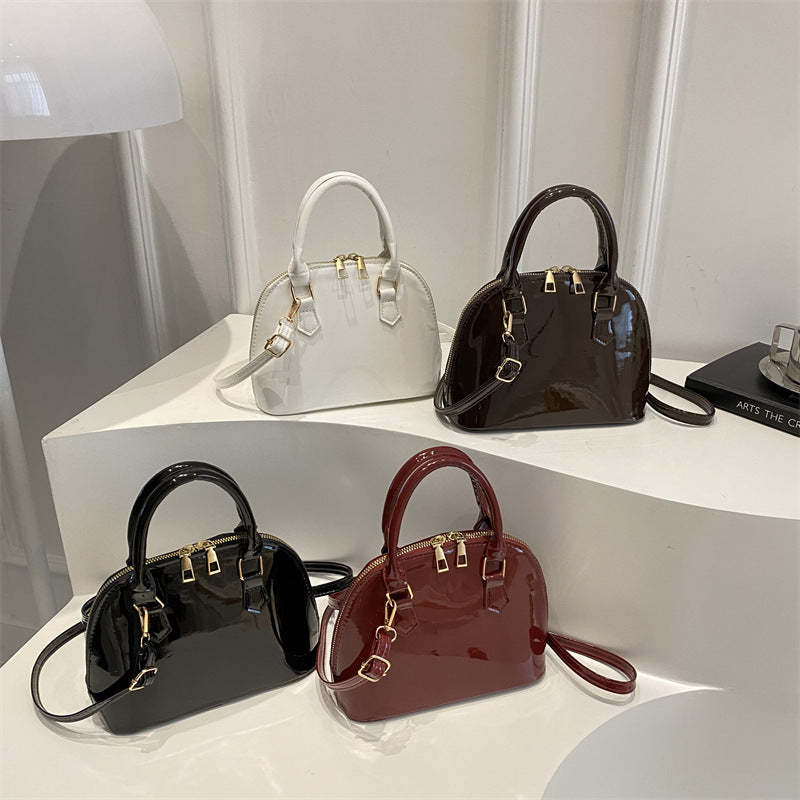 Damen Handtasche mit glänzender Oberfläche und abnehmbarem Schulterriemen Nord Taschen