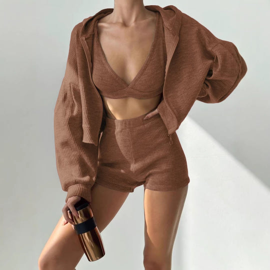 Damen Geripptes Lounge-Set mit Reißverschluss-Hoodie, Stretch-Bralette und High-Waist-Shorts Nord Taschen