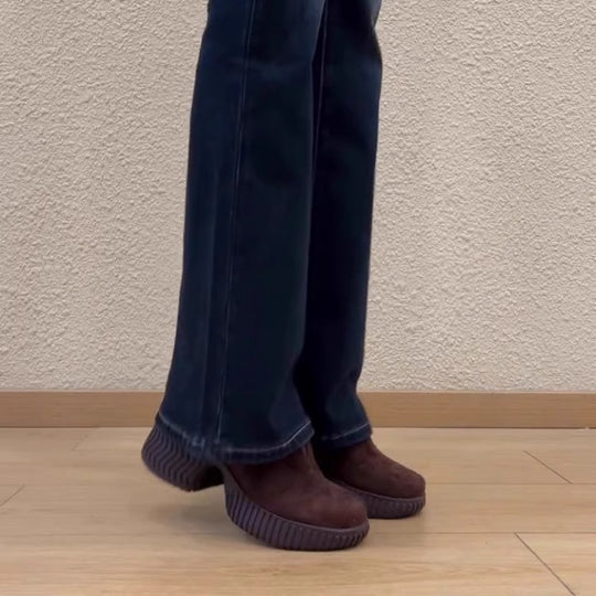 Damen Plateau-Slip-On mit skulpturaler Lug-Sohle und gepolstertem Komfortfußbett Nord Taschen