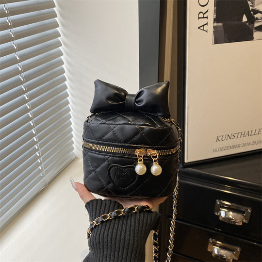 Damen gesteppte Mini-Handtasche mit stylischen Perlenakzenten Nord Taschen