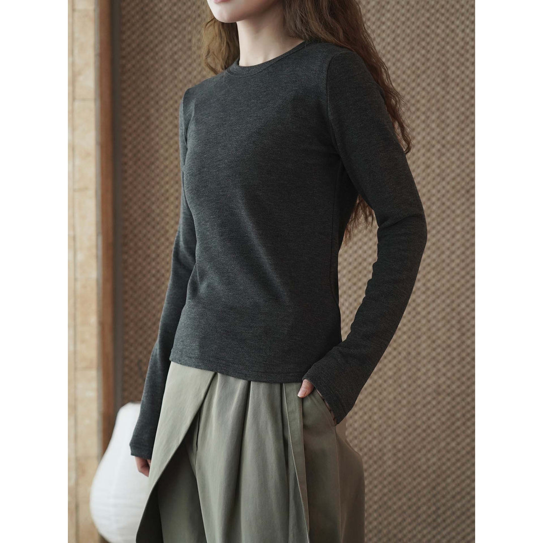 Damen Schmal geschnittenes Longsleeve aus feinem Jersey mit Rundhalsausschnitt Nord Taschen