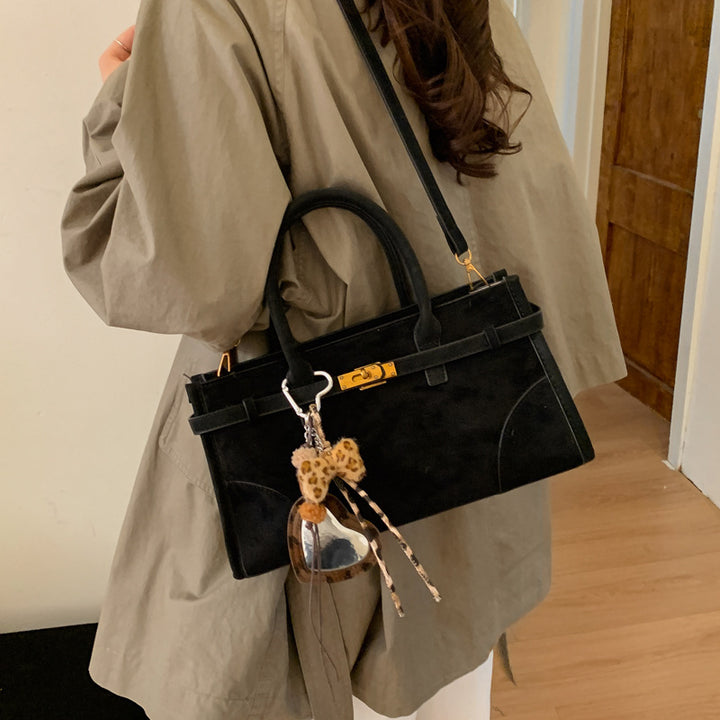 Damen elegante Handtasche mit einzigartigem Anhänger Nord Taschen