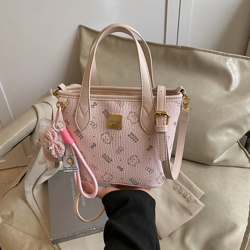 Damen Mini-Handtasche im entzückenden Design mit abnehmbarem Anhänger | Nord Taschen