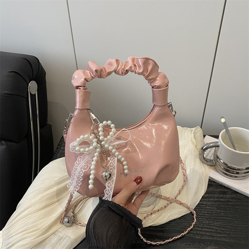 Damen elegante Handtasche mit dekorativen Perlenakzenten Nord Taschen