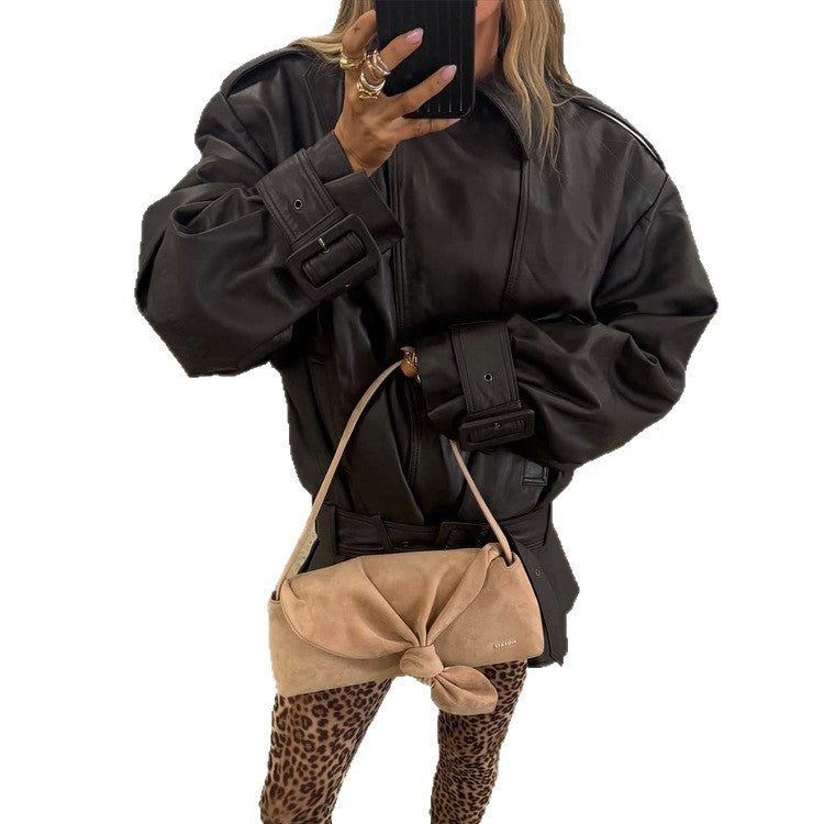 Damen Oversize-Lederjacke mit taillierendem Bindegürtel und Volant-Saum Nord Taschen