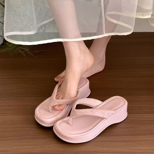 Damen trendige Wedge-Zehentrenner mit elegantem Obermaterial