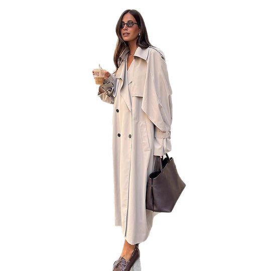 Damen Oversize Trenchcoat aus leichtem Gabardine mit Schulterklappen und Wasserfallkragen Nord Taschen