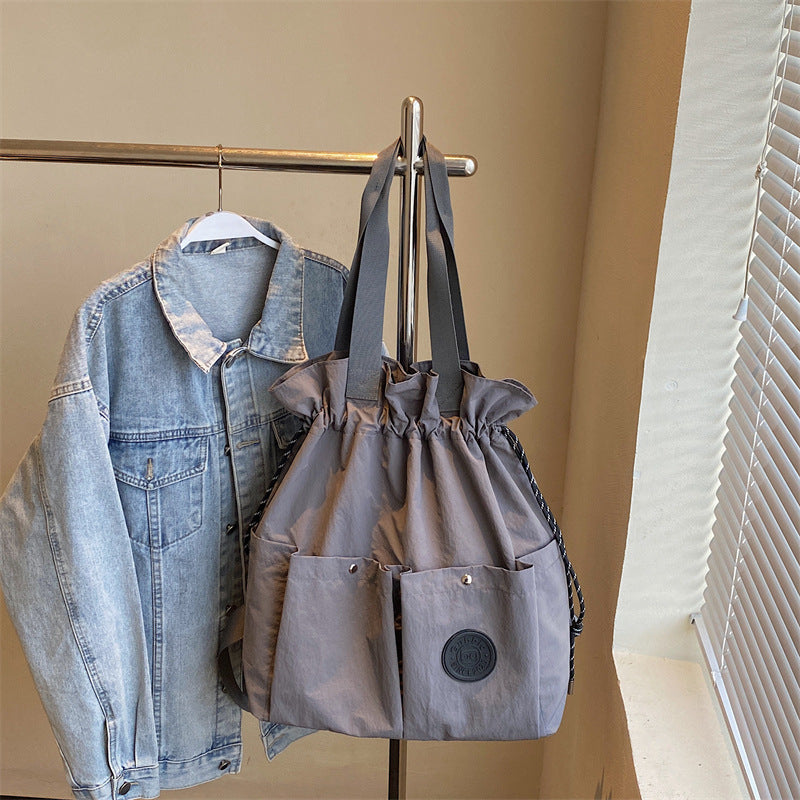 Damen Shopper-Tasche mit multifunktionalen Fächern und verstellbarem Tragesystem Nord Taschen