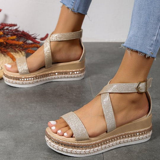 Damen Riemensandalen mit modischer Schmuckverzierung und Plateau-Rand