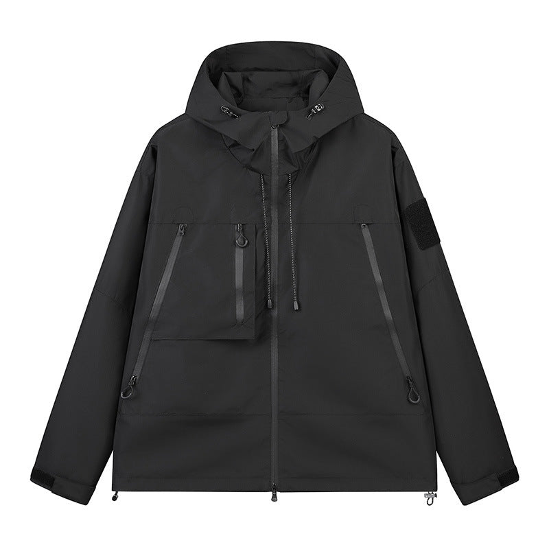 Herren Technische Kapuzen-Outdoorjacke mit wasserabweisenden Reißverschlüssen und Utility‑Taschen Nord Taschen