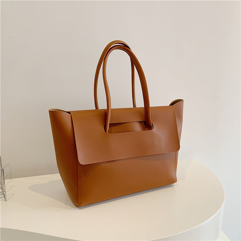 Damen Designer Handtasche mit modernem Klappverschluss Nord Taschen