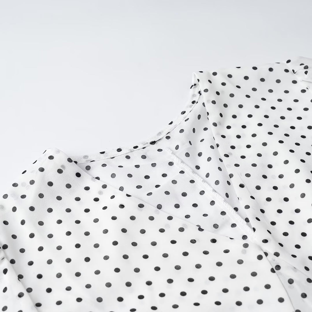Damen Wickelbluse mit Bindeschal, V-Ausschnitt und Polka-Dot-Optik Nord Taschen