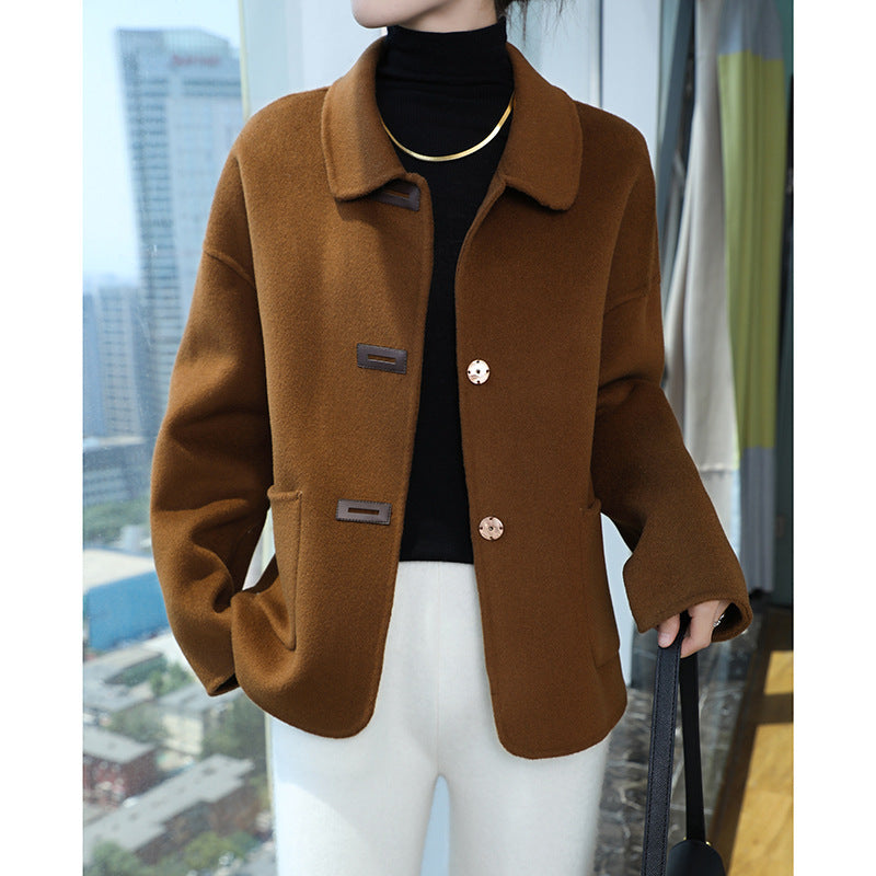 Damen Kurzmantel aus Wollmix mit Hemdkragen, kastiger Silhouette und Eingrifftaschen Nord Taschen