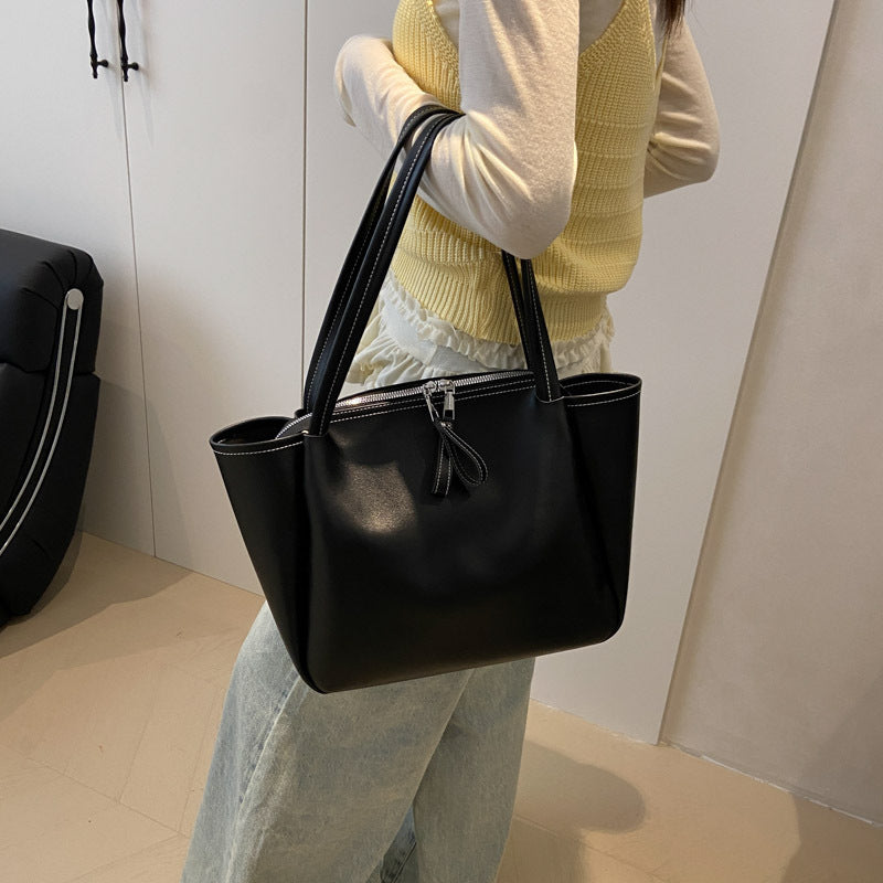 Damen elegante Schultertasche mit praktischem Reißverschluss Nord Taschen