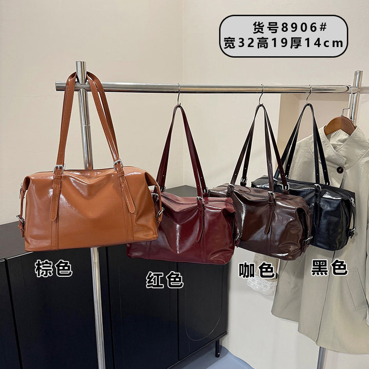 Damen elegante Handtasche mit hochwertiger, glänzender Oberfläche Nord Taschen