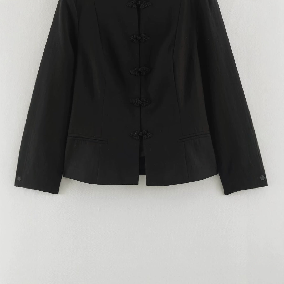 Damen Kurzjacke im Chinoiserie‑Stil mit Stehkragen und Knotenknopfverschluss Nord Taschen