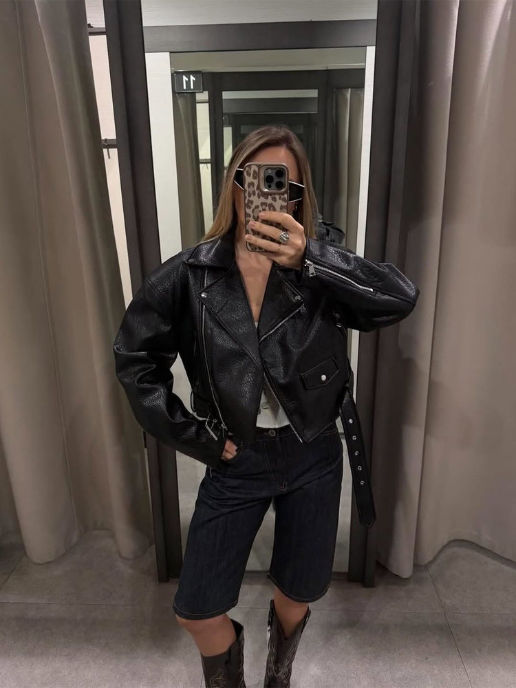 Damen Kurze strukturierte Bikerjacke aus Lederimitat Nord Taschen