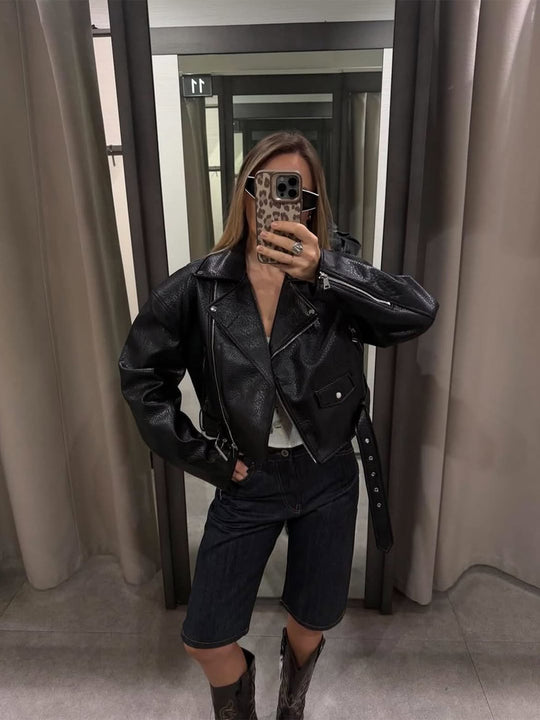 Damen Kurze strukturierte Bikerjacke aus Lederimitat Nord Taschen