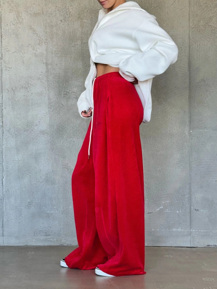 Damen weite Velours-Hose mit elastischem Bund und praktischen Seitentaschen