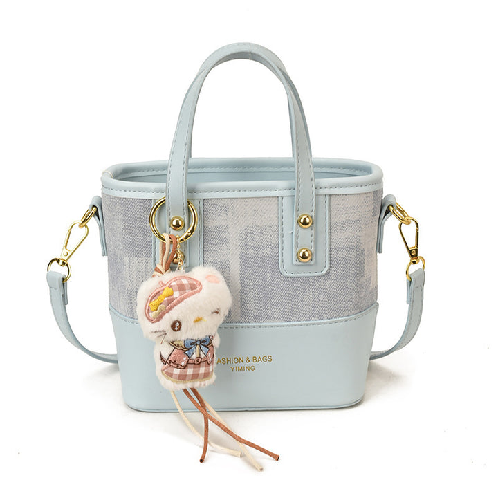 Damen Mini Schultertasche mit süßem Anhänger Nord Taschen