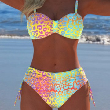 Damen Bikini-Set mit gepolstertem Balconette-Oberteil und höhenverstellbaren Badeshorts Nord Taschen