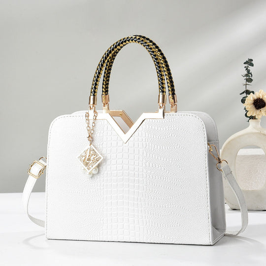 Damen elegante Handtasche mit luxuriöser Croco-Prägung und goldenen Akzenten Nord Taschen