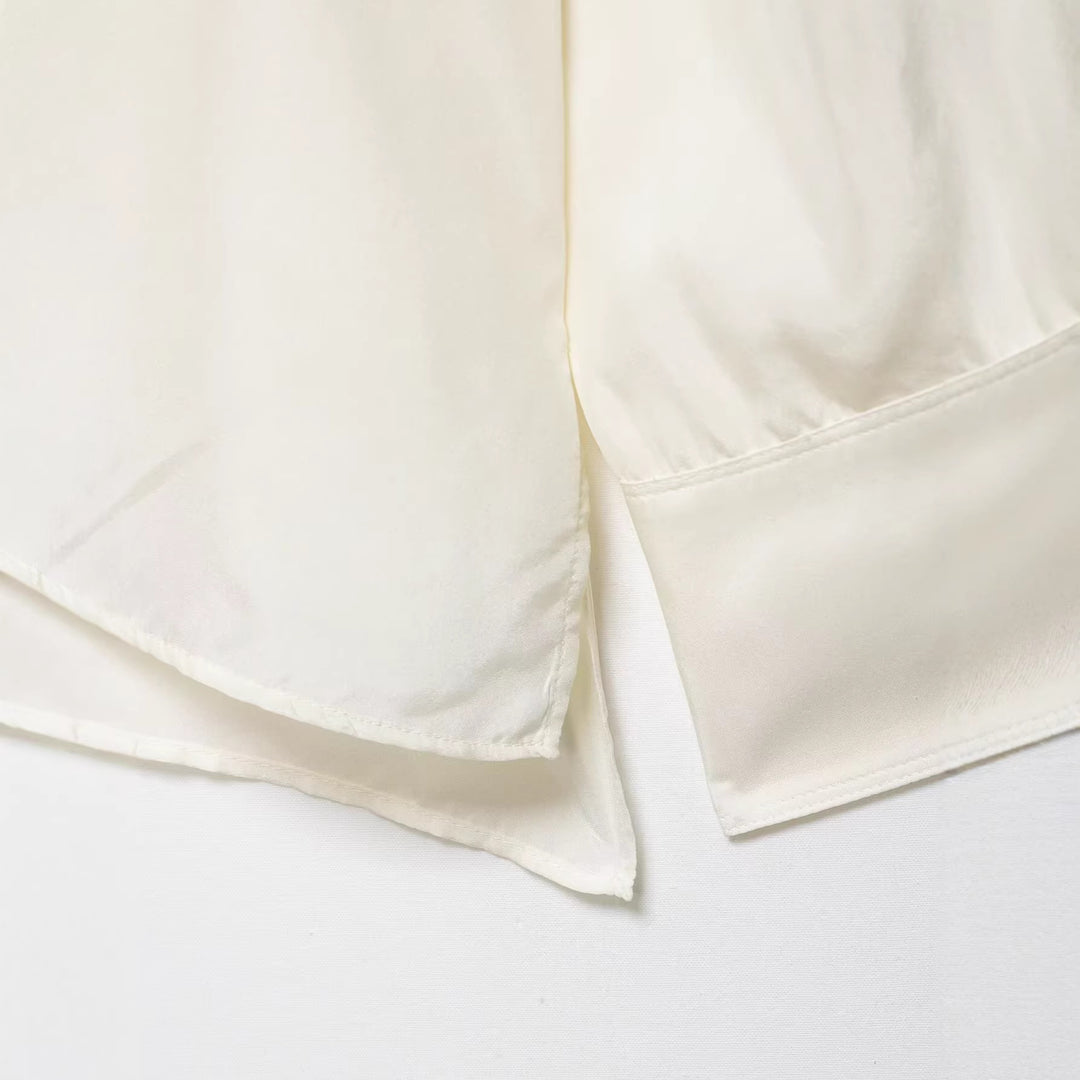 Damen Oversize-Seidenbluse mit Stehkragen und verdeckter Knopfleiste Nord Taschen