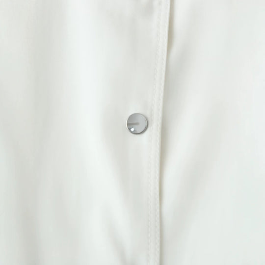 Damen Cropped Windbreaker‑Jacke mit hohem Funnelkragen, Druckknopffront und abnehmbaren Schulterklappen Nord Taschen