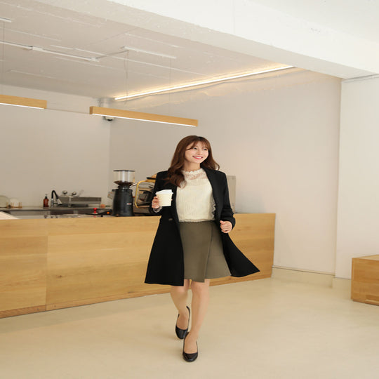 Damen Knieumspielender Einreihiger Wollmix-Longmantel im minimalistischen Tailoring Nord Taschen