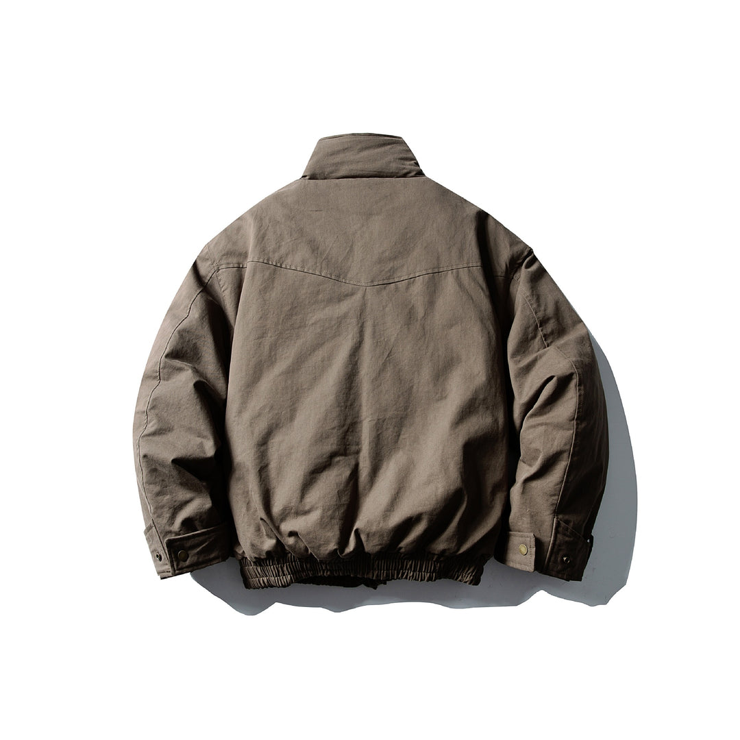 Herren Voluminöser Stehkragen-Bomber mit asymmetrischer Frontpatte und Taillen-Buckle Nord Taschen