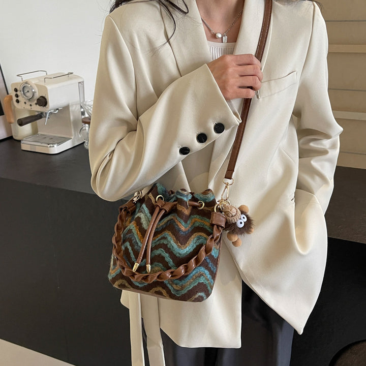 Damen modische Bucket Bag mit verspieltem Muster Nord Taschen
