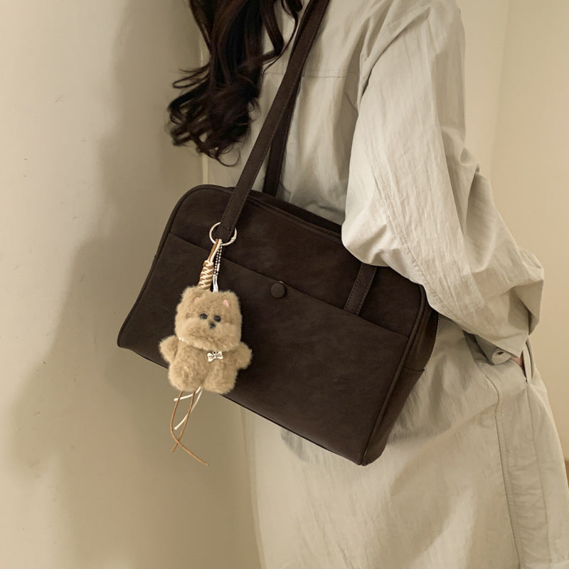 Damen elegante Handtasche mit charmantem Teddy-Anhänger Nord Taschen