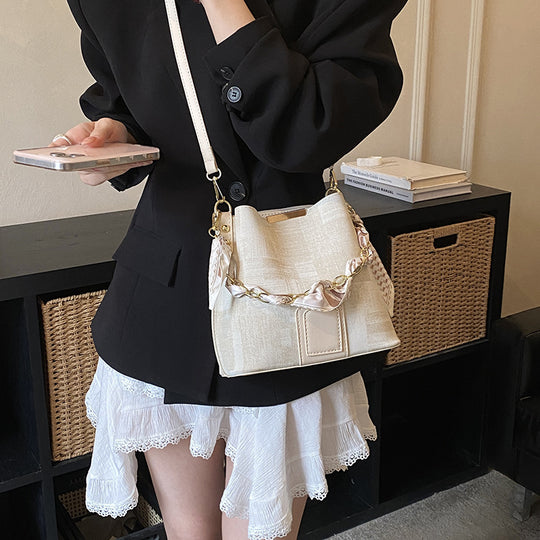 Damen Beuteltasche mit elegantem Design und praktischen Trageoptionen Nord Taschen