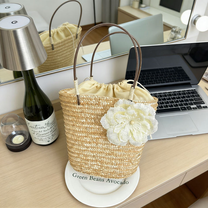 Damen modische Strohtasche mit dekorativem Blumendetail Nord Taschen
