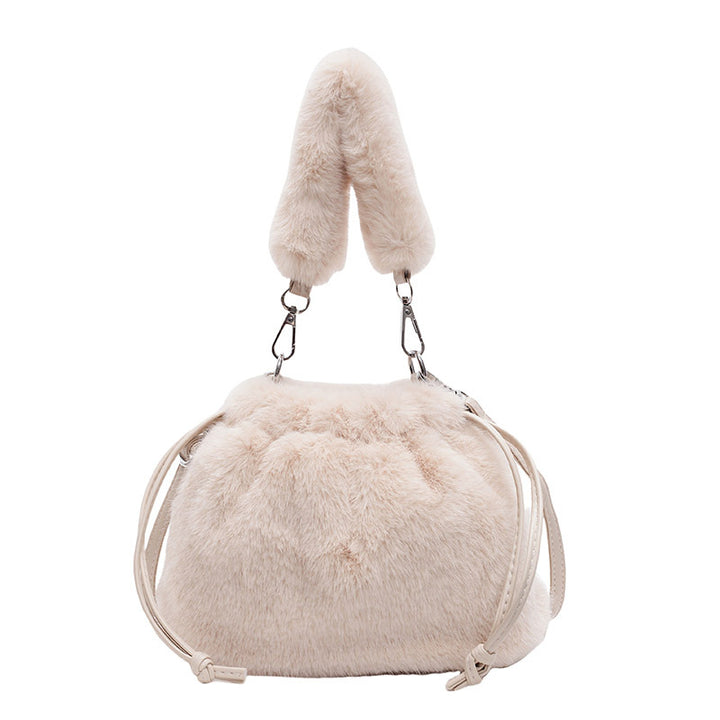 Damen Beuteltasche aus luxuriösem Kunstfell mit elegantem Tragegurt Nord Taschen
