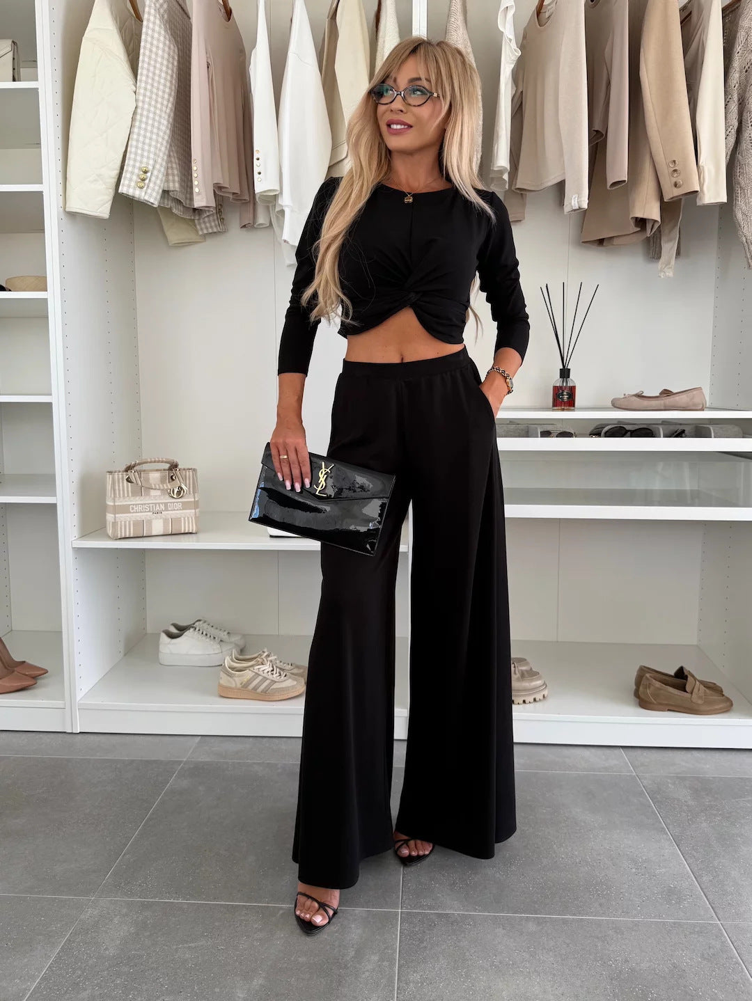Damen figurnahes Twist-Cropped-Shirt mit weitem High-Waist Palazzo-Hose aus fließendem Jersey Nord Taschen