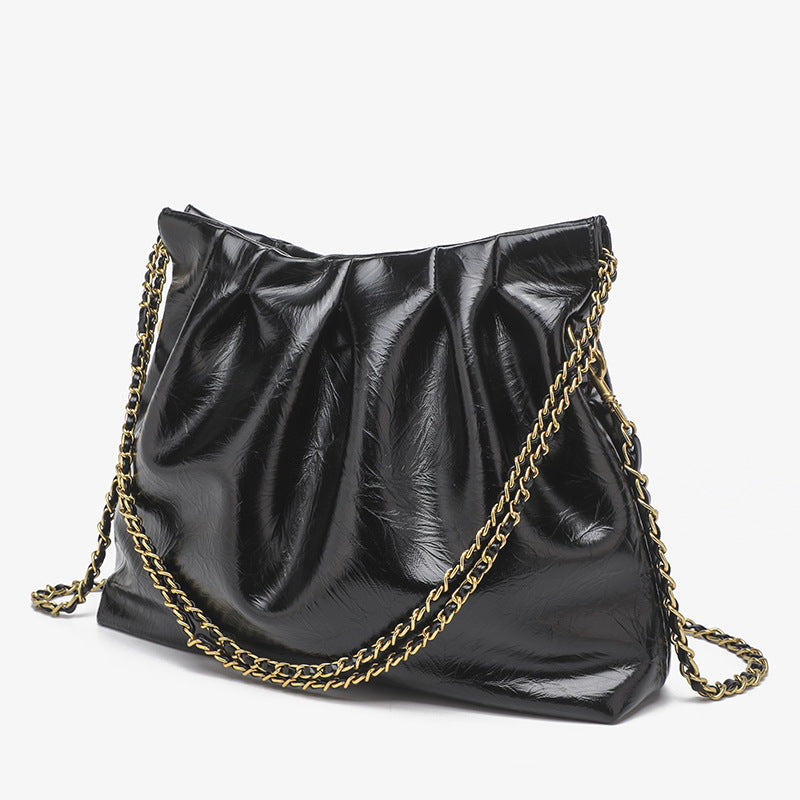 Damen Umhängetasche mit elegantem Plissee-Design und schimmerndem Kettenriemen Nord Taschen