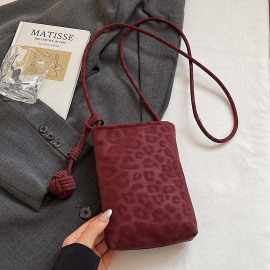 Damen Umhängetasche aus weichem Kunstleder mit modernem Leopardenmuster Nord Taschen
