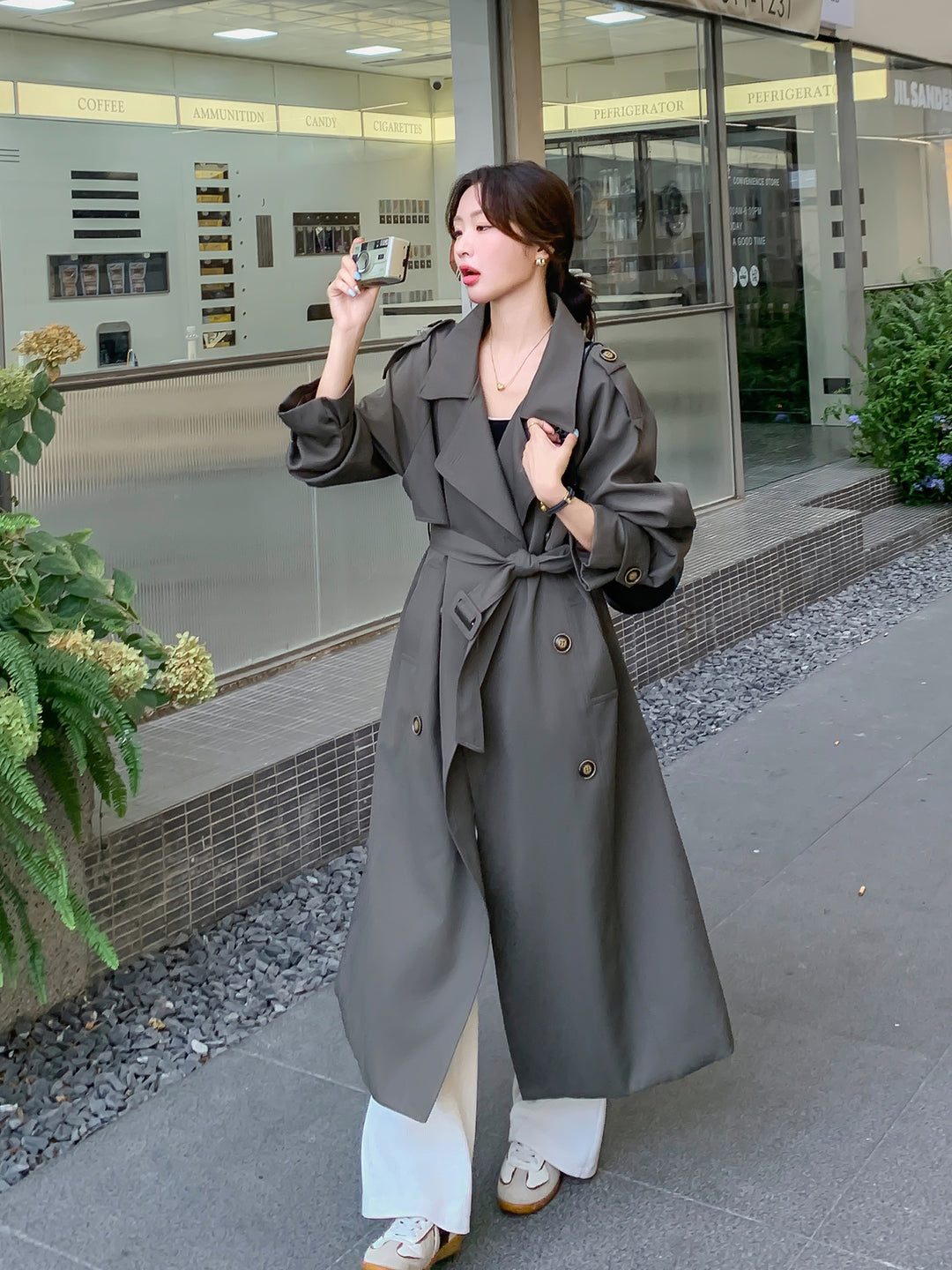 Damen Oversize Mantel im Trench-Stil mit Raglanärmeln und doppelreihiger Knopfleiste Nord Taschen