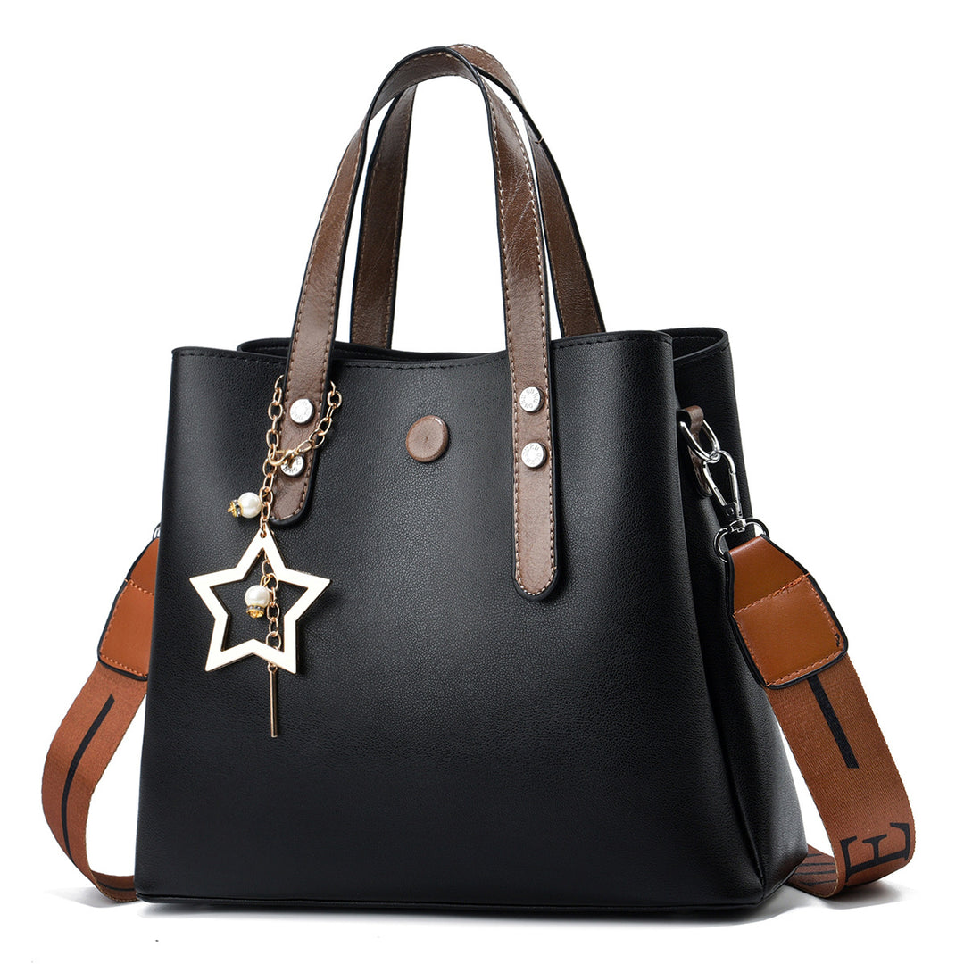 Damen Handtasche mit abnehmbarem Schultergurt und modischem Sternanhänger Nord Taschen