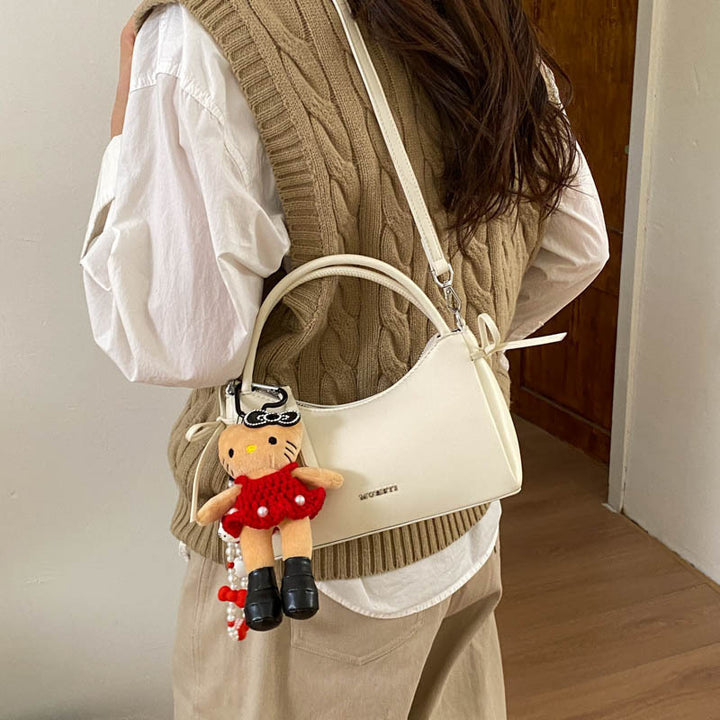 Damenhandtasche mit verspieltem Plüschanhänger Nord Taschen