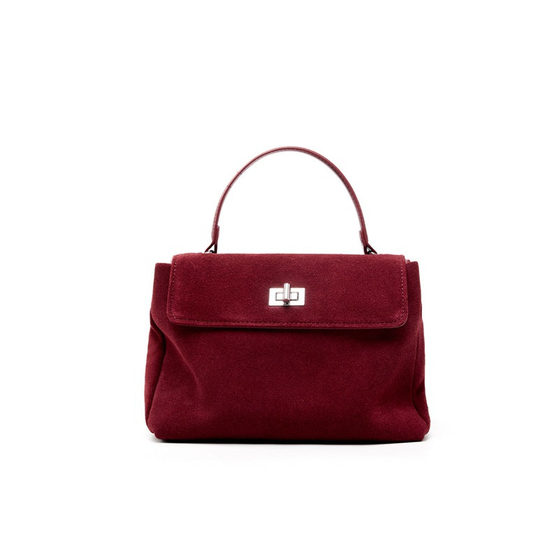 Damen samtige Handtasche mit edel glänzendem Verschluss Nord Taschen